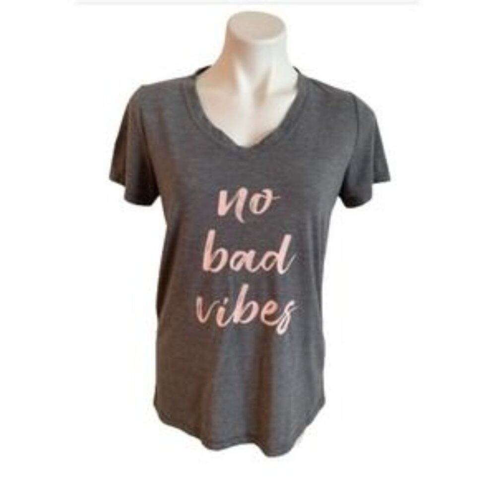 Xersion No Bad Vibes Graphic V Neck T-shirt Size Small